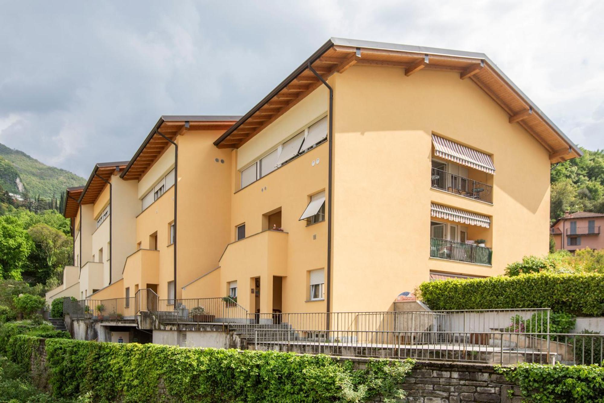 Tosca House 2 Bed and Breakfast Βαρένα Εξωτερικό φωτογραφία